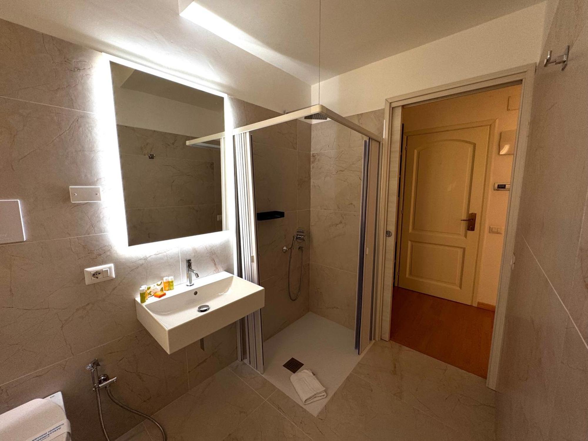 Hotel Orri Tortolì Kültér fotó